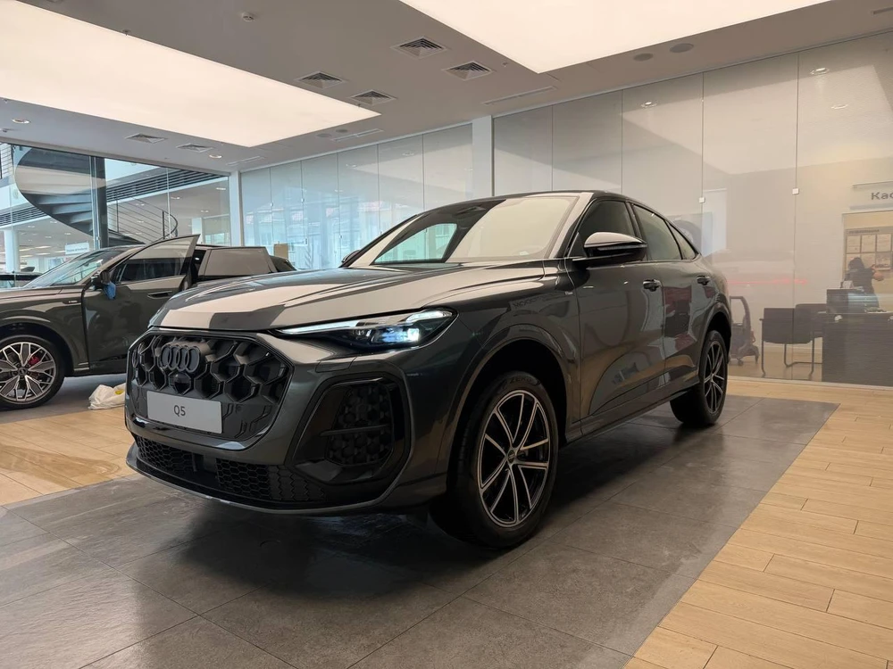 Q5 Sportback TFSI quattro S tronic 2.0 AMT 4WD (272 л.с.)