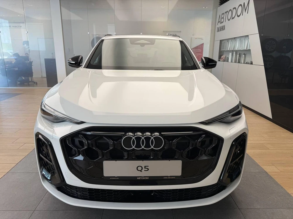 Q5 40 TFSI Quattro 2.0 AMT 4WD (204 л.с.)
