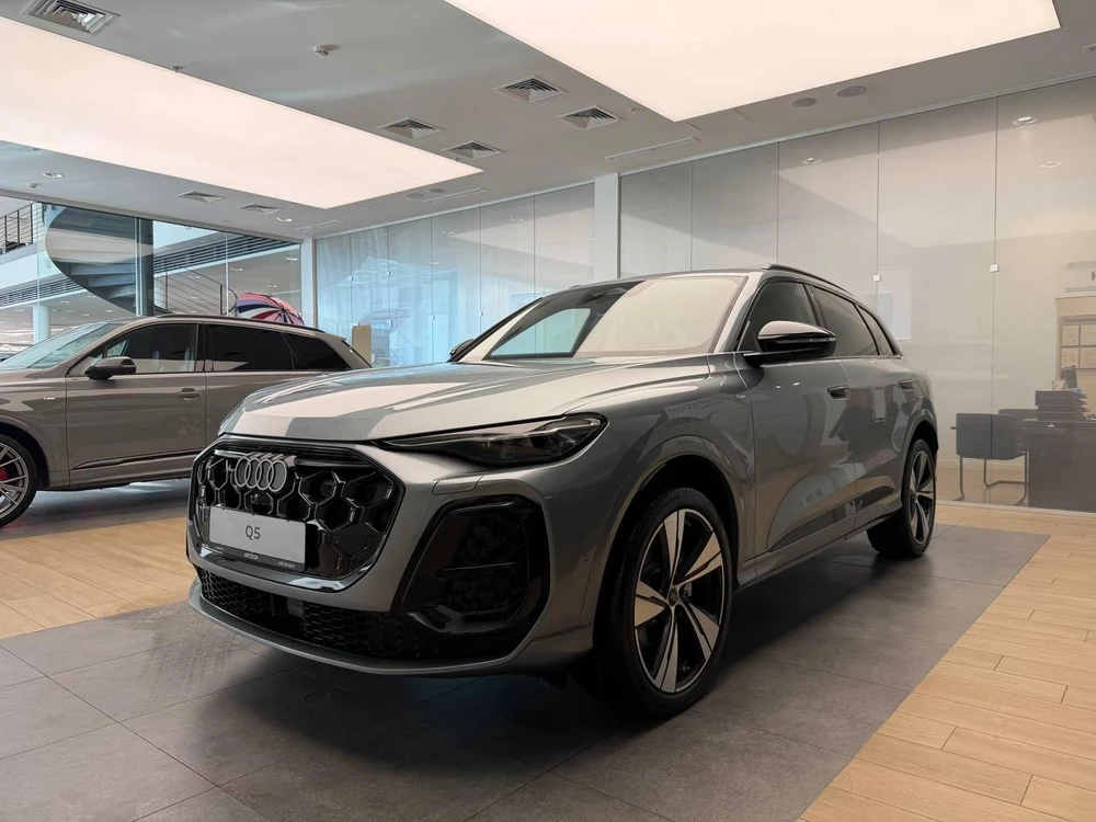 Q5 40 TFSI Quattro 2.0 AMT 4WD (204 л.с.)