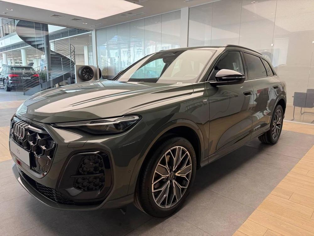 Q5 40 TFSI Quattro 2.0 AMT 4WD (204 л.с.)