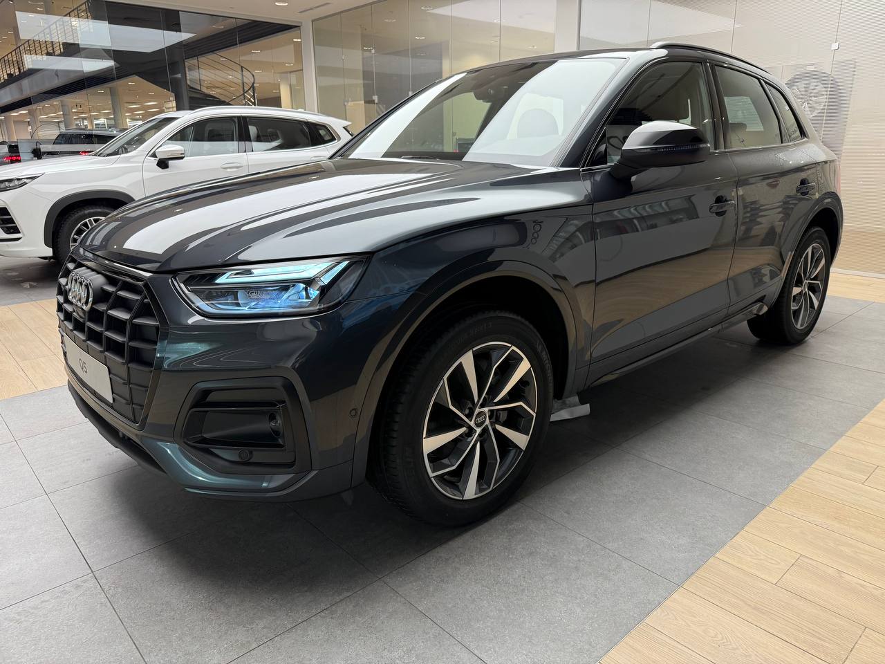 Q5 Sport 2.0 AMT 4WD (249 л.с.)