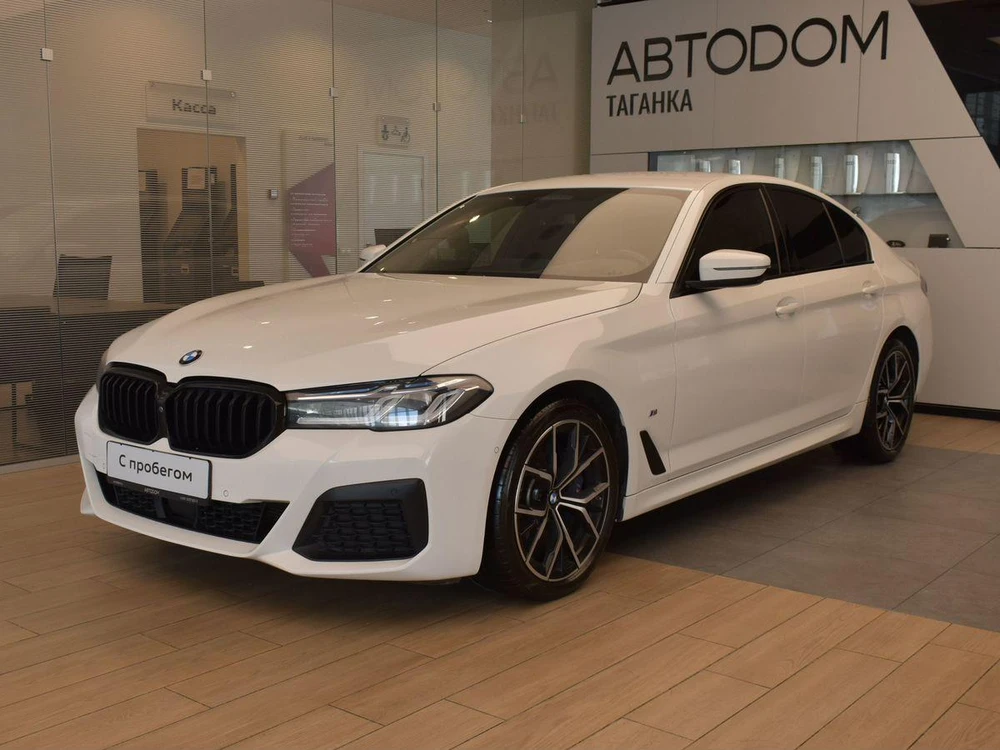 5 серии M Sport Pro Edition 21 530 3.0d AT 4WD (249 л.с.)