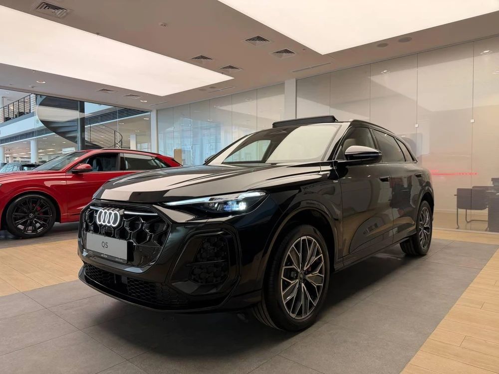 Q5 40 TFSI Quattro 2.0 AMT 4WD (204 л.с.)