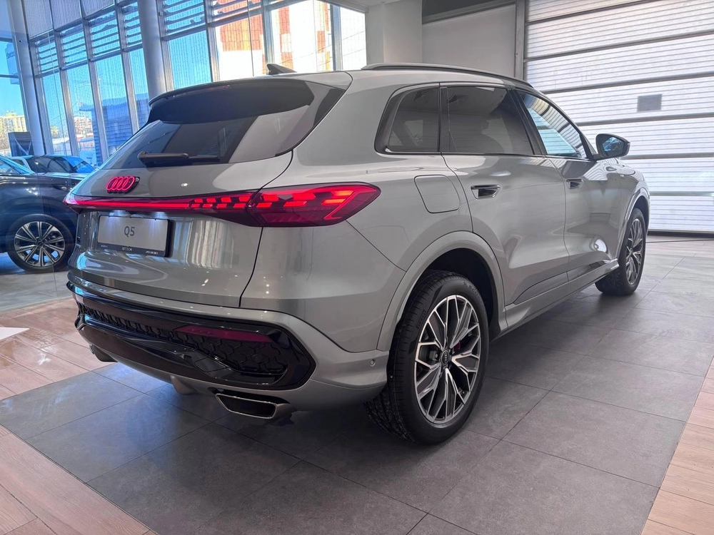 Q5 40 TFSI Quattro 2.0 AMT 4WD (204 л.с.)