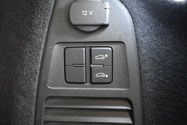 Touareg Status 3.0d AT 4WD (249 л.с.) фото 30
