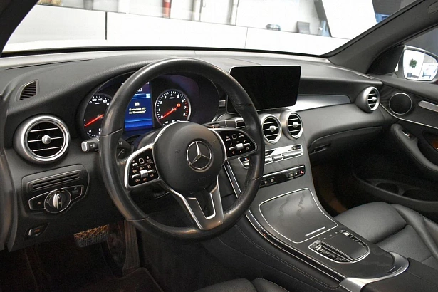 GLC Premium 200 2.0 AT 4Matic (197 л.с.) фото 9