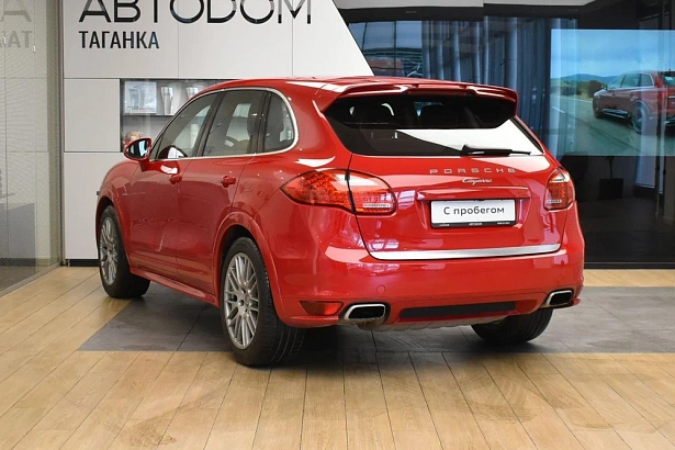 Cayenne Platinum Edition 3.0d AT 4WD (245 л.с.) фото 3