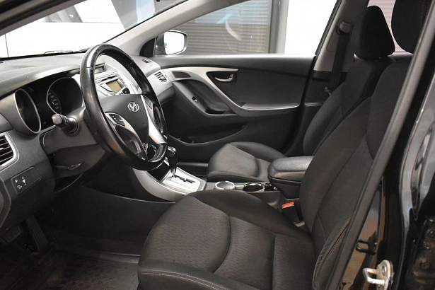 Elantra Comfort 1.6 AT (132 л.с.) фото 10