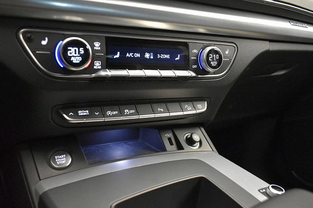 Q5 Sportback Base 2.0d AMT 4WD (204 л.с.) фото 24