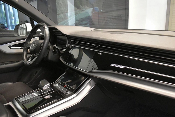 Q7 Sport 3.0d AT 4WD (249 л.с.) фото 10