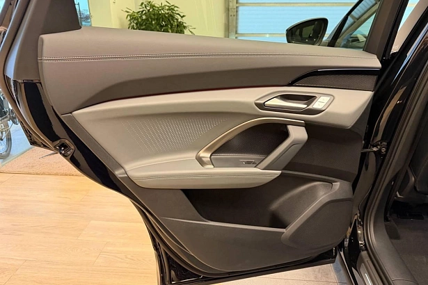 Q5 40 TFSI Quattro 2.0 AMT 4WD (204 л.с.) фото 16