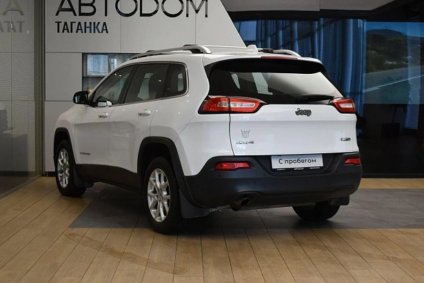 Cherokee Longitude 2.4 AT 4WD (177 л.с.) фото 3