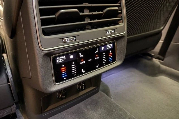 Q8 55 ТФСИ Кватро типтроник 3.0 AT 4WD (340 л.с.) фото 12