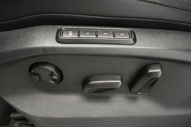 Tiguan Connect Plus 1.4 AMT 4WD (150 л.с.) фото 20