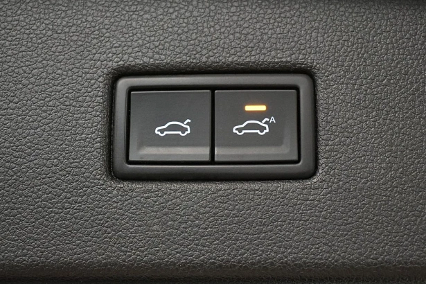 Tiguan Connect Plus 1.4 AMT 4WD (150 л.с.) фото 26