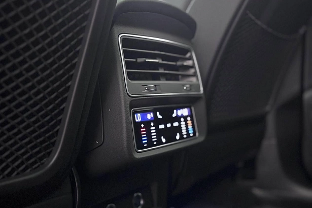 Q8 55 TFSI quattro tiptronic 3.0 AT 4WD (340 л.с.) фото 20
