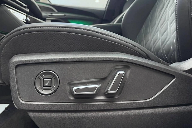 Q5 40 TFSI Quattro 2.0 AMT 4WD (204 л.с.) фото 17
