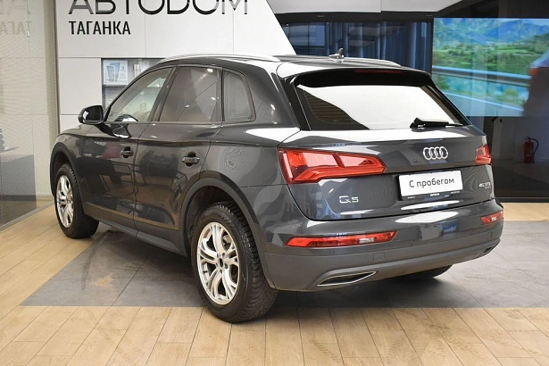 Q5 Base 2.0 AMT 4WD (249 л.с.) фото 3