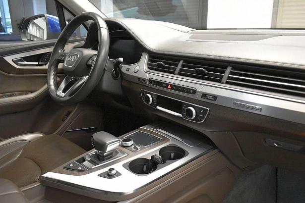 Q7 Sport 3.0d AT 4WD (249 л.с.) фото 9