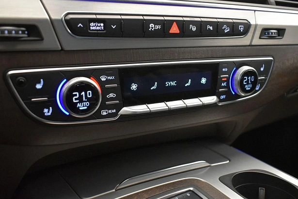 Q7 Sport 3.0d AT 4WD (249 л.с.) фото 28