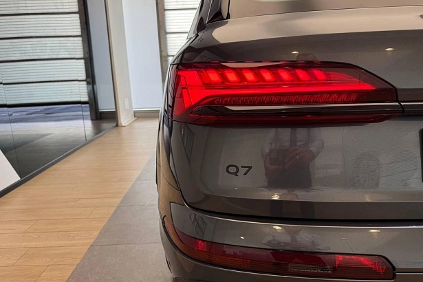 Q7 45 TFSI quattro tiptronic 2.0 AT 4WD (252 л.с.) фото 17