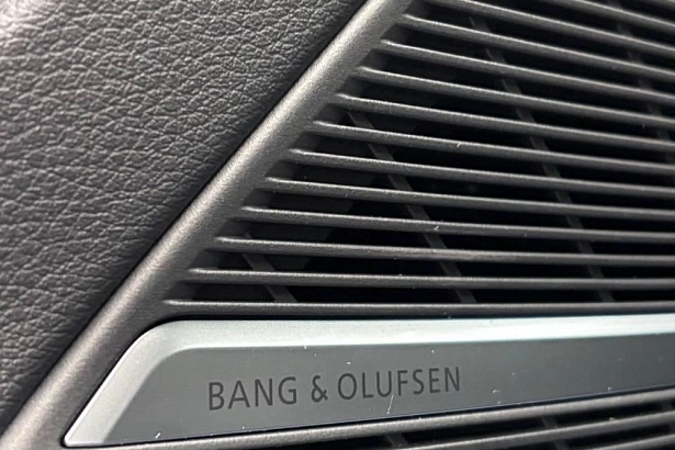 Q8 55 TFSI quattro tiptronic 3.0 AT 4WD (340 л.с.) фото 17