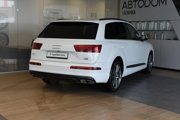 Q7 Business 3.0d AT 4WD (249 л.с.) фото 5