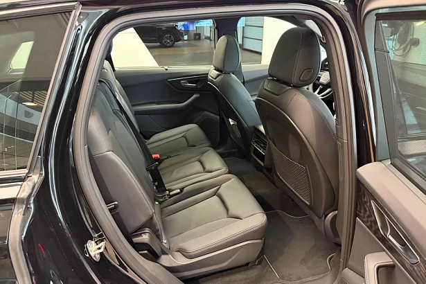 Q7 45 TFSI quattro tiptronic 2.0 AT 4WD (252 л.с.) фото 14