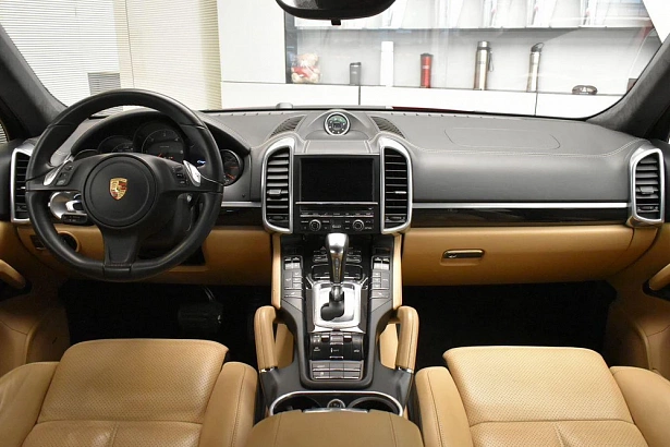 Cayenne Platinum Edition 3.0d AT 4WD (245 л.с.) фото 8