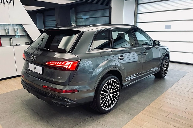 Q7 45 TFSI quattro tiptronic 2.0 AT 4WD (252 л.с.) фото 4