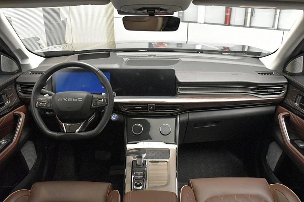 VX President LE 2.0 AMT 4WD (249 л.с.) фото 8