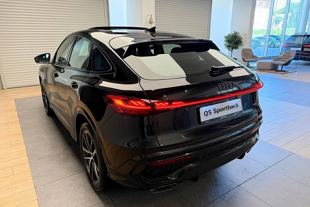 Q5 TFSI quattro S tronic 2.0 AMT 4WD (272 л.с.) фото 3