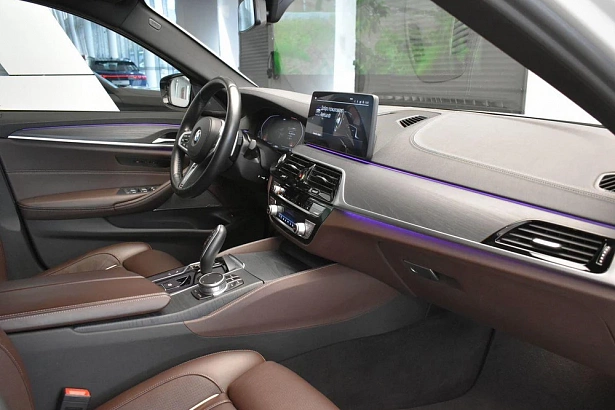 5 серии M Sport Pro Edition 21 530 3.0d AT 4WD (249 л.с.) фото 11