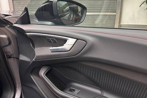 A5 Base 2.0 AMT 4WD (204 л.с.) фото 17