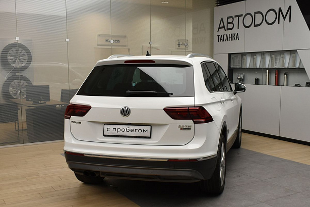 Tiguan Highline 2.0 AMT 4WD (180 л.с.) фото 6