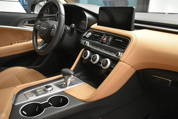 G70 Supreme 2.0 AT 4WD (197 л.с.) фото 10