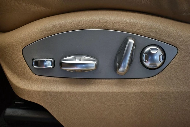 Macan Base 2.0 AMT 4WD (252 л.с.) фото 21