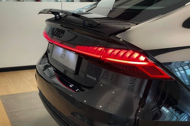 A7 45 TFSI quattro S tronic 2.0 AMT 4WD (245 л.с.) фото 15