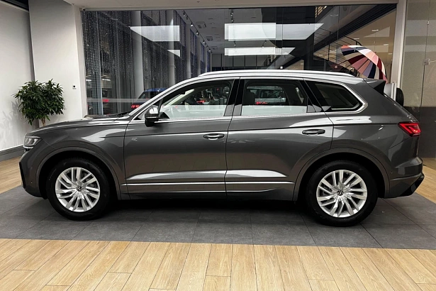 Touareg Base 2.0 AT 4WD (265 л.с.) фото 8