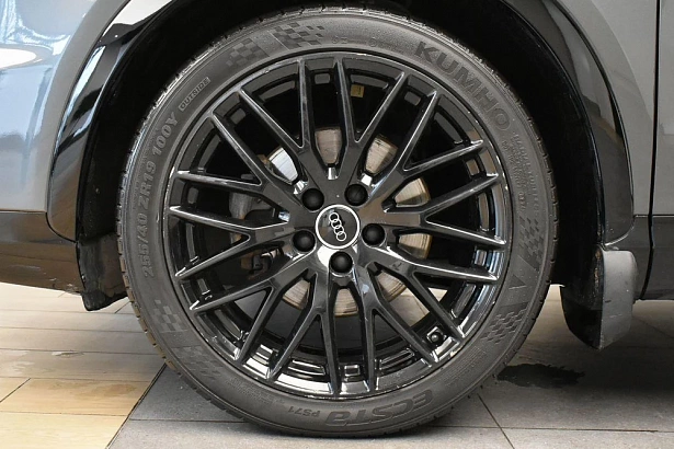 Q3 Sport 2.0 AMT 4WD (180 л.с.) фото 24