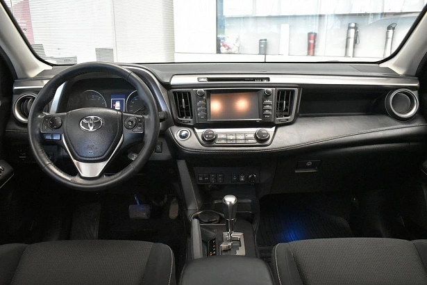 RAV4 Комфорт плюс 2.0 CVT 4WD (146 л.с.) фото 8