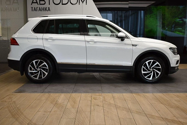 Tiguan Connect Plus 2.0d AMT 4WD (150 л.с.) фото 6
