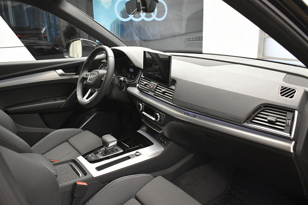 Q5 Sportback Base 2.0d AMT 4WD (204 л.с.) фото 10