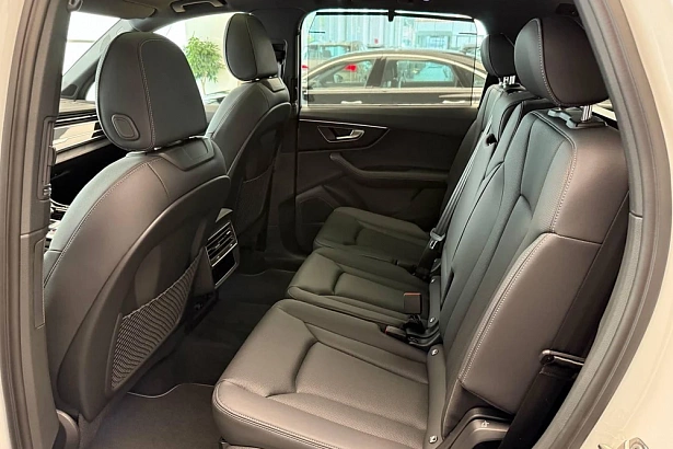 Q7 45 TFSI quattro tiptronic 2.0 AT 4WD (252 л.с.) фото 9
