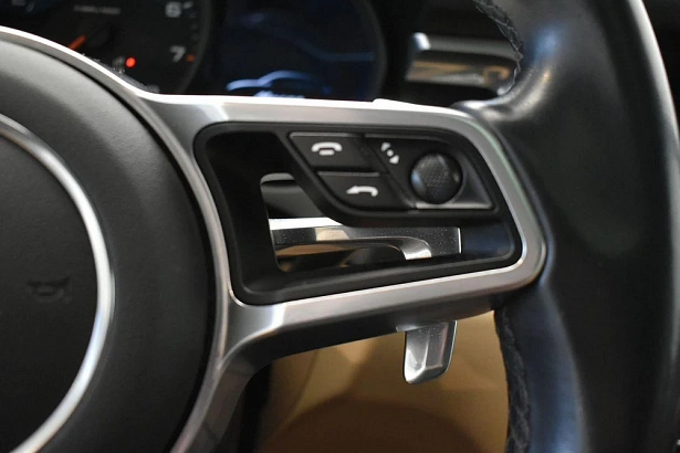 Macan Base 2.0 AMT 4WD (252 л.с.) фото 16