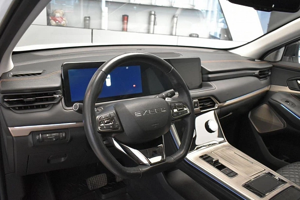 TXL Luxury 1.6 AMT 4WD (186 л.с.) фото 9