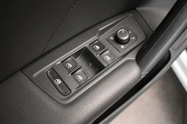 Tiguan Connect Plus 1.4 AMT 4WD (150 л.с.) фото 18