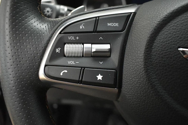 G70 Supreme 2.0 AT 4WD (197 л.с.) фото 16