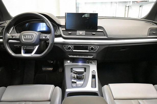 Q5 Sportback Base 2.0d AMT 4WD (204 л.с.) фото 8