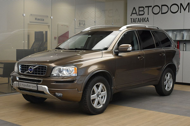 XC90 Base 2.5 AT 4WD (5 мест) (210 л.с.) фото 1